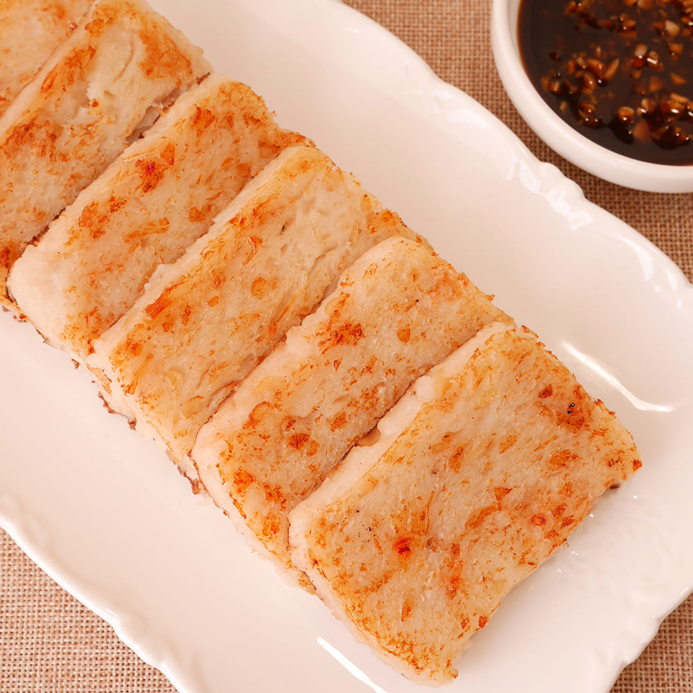 Radish Cake with Dried Scallop and Shrimp